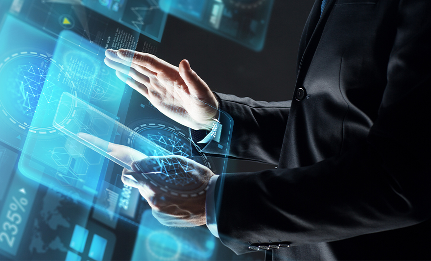 아주대학교 수학과 김상우·김동근 학생(20학번)이 <2025년도 한국통계학회 동계학술논문발표회>에서 장려상을 수상했다.아주대 수학과 김상우·김동근 학생은 포스터 논문 부문에서 ‘강건한 공정 모니터링을 위한 DTW 기반 D-SVM 관리도의 커널 확장 기법(A DTW-Based Kernel Extension of D-SVM Charts for Robust Process Monitoring)’이라는 연구로 장려상을 받았다. 지도 교수는 아주대학교 수학과 안수현 교수가 맡았다.수상 논문에서는 기존 SVM 기반 비모수 관리도의 시계열 적용 한계를 극복하기 위한 방법을 제안했다. 해당 연구는 ‘Dynamic Time Warping(DTW)'을 활용해 시간적 비정렬이 존재하는 데이터에서도 안정적인 공정 모니터링 성능을 확보한 결과를 제시했다.